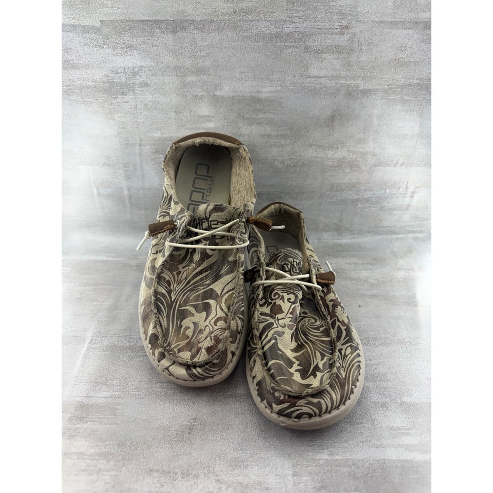 Hey Dude Wendy Ranch Sand Brown Filigree Scroll Slip On Loafer Shoes Women Sz 10